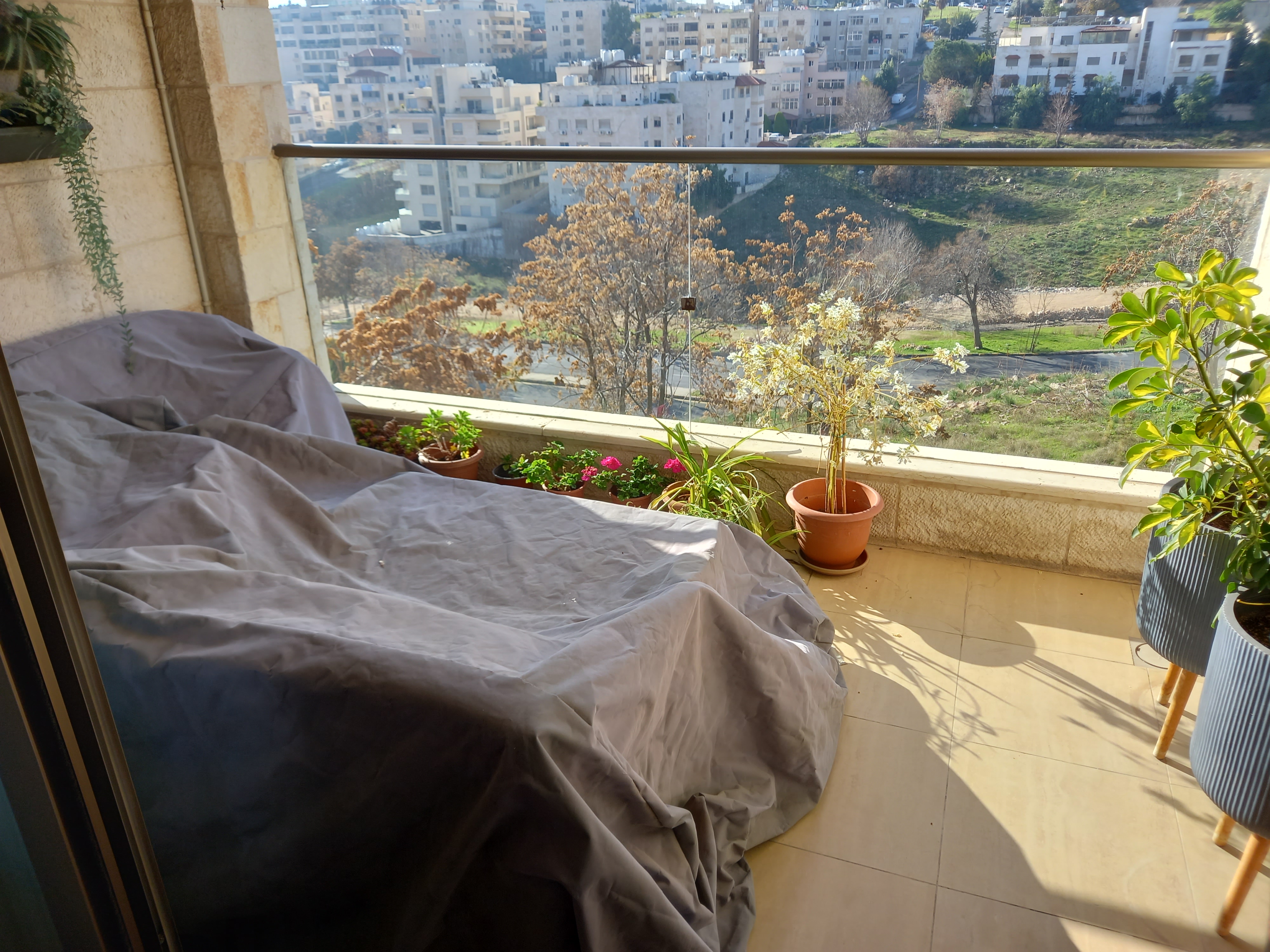 Spacious Duplex Apartment for Rent in a Prime Location in Abdoun - Property Image 8