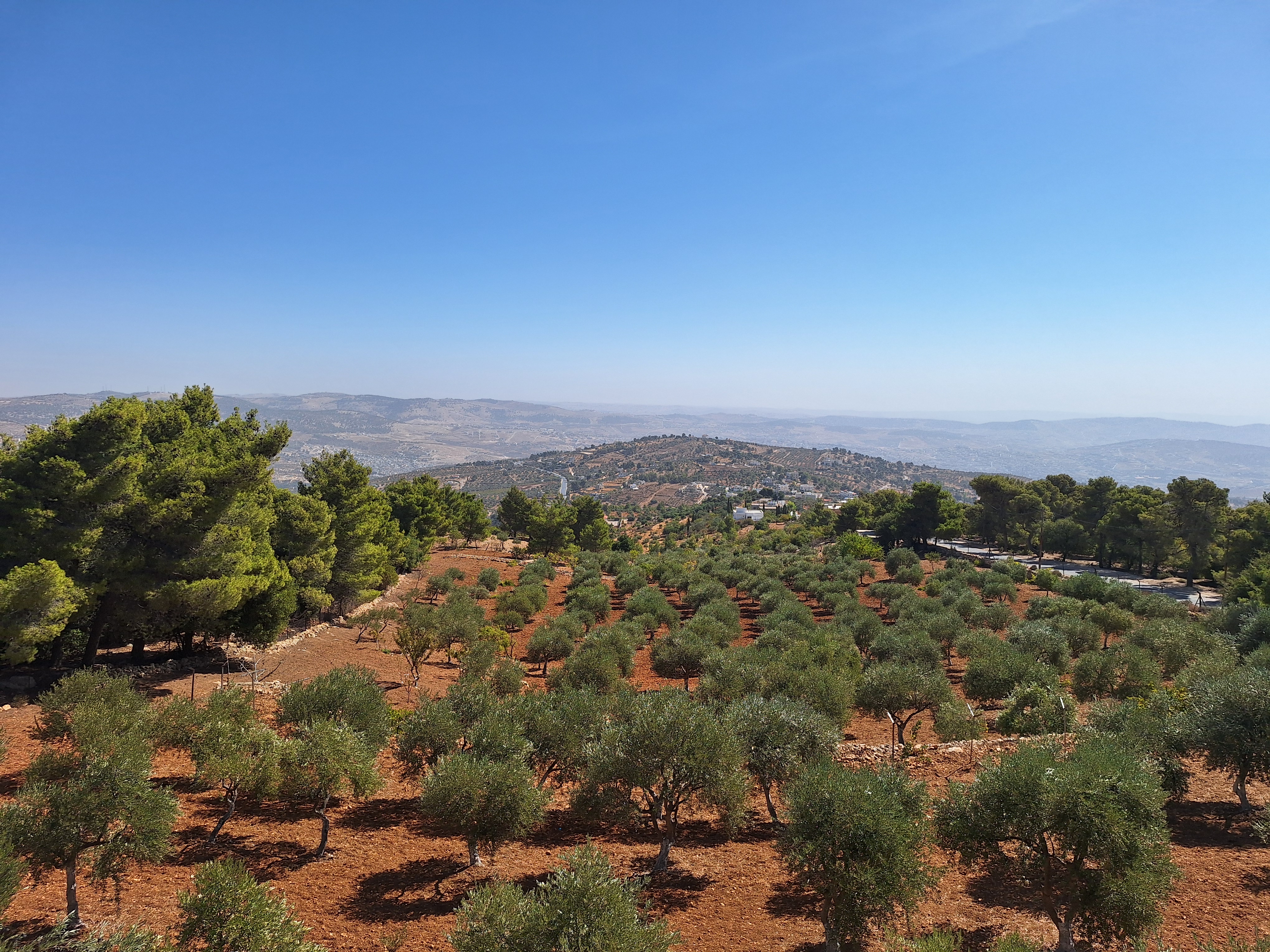 Semi Villa for Rent in Deir Ghbar