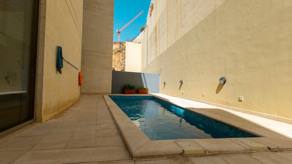 A ground floor apartment with a garden in Abdoun is for sale  - Property Image 2