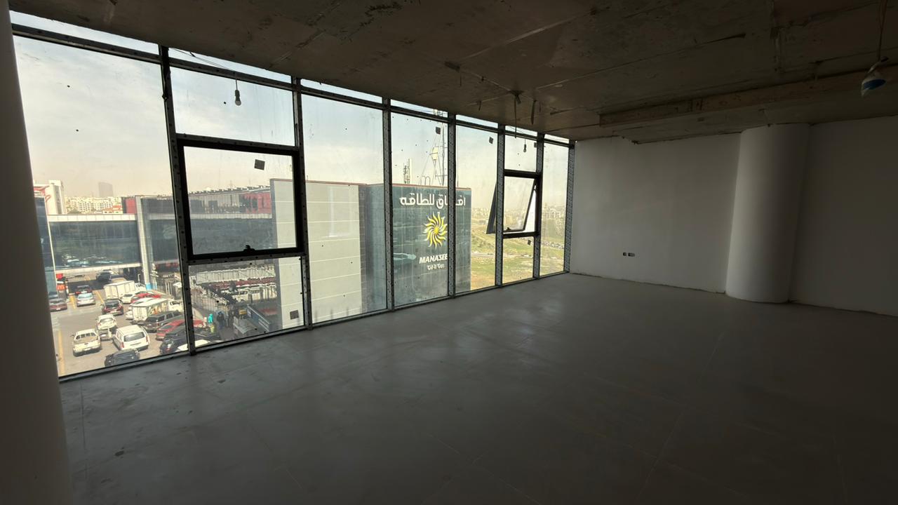 Premium commercial offices for rent in a strategic location on Airport Road. - Property Image 3