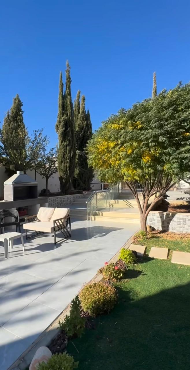 Luxury Villa for Sale on Airport Road - Property Image 4