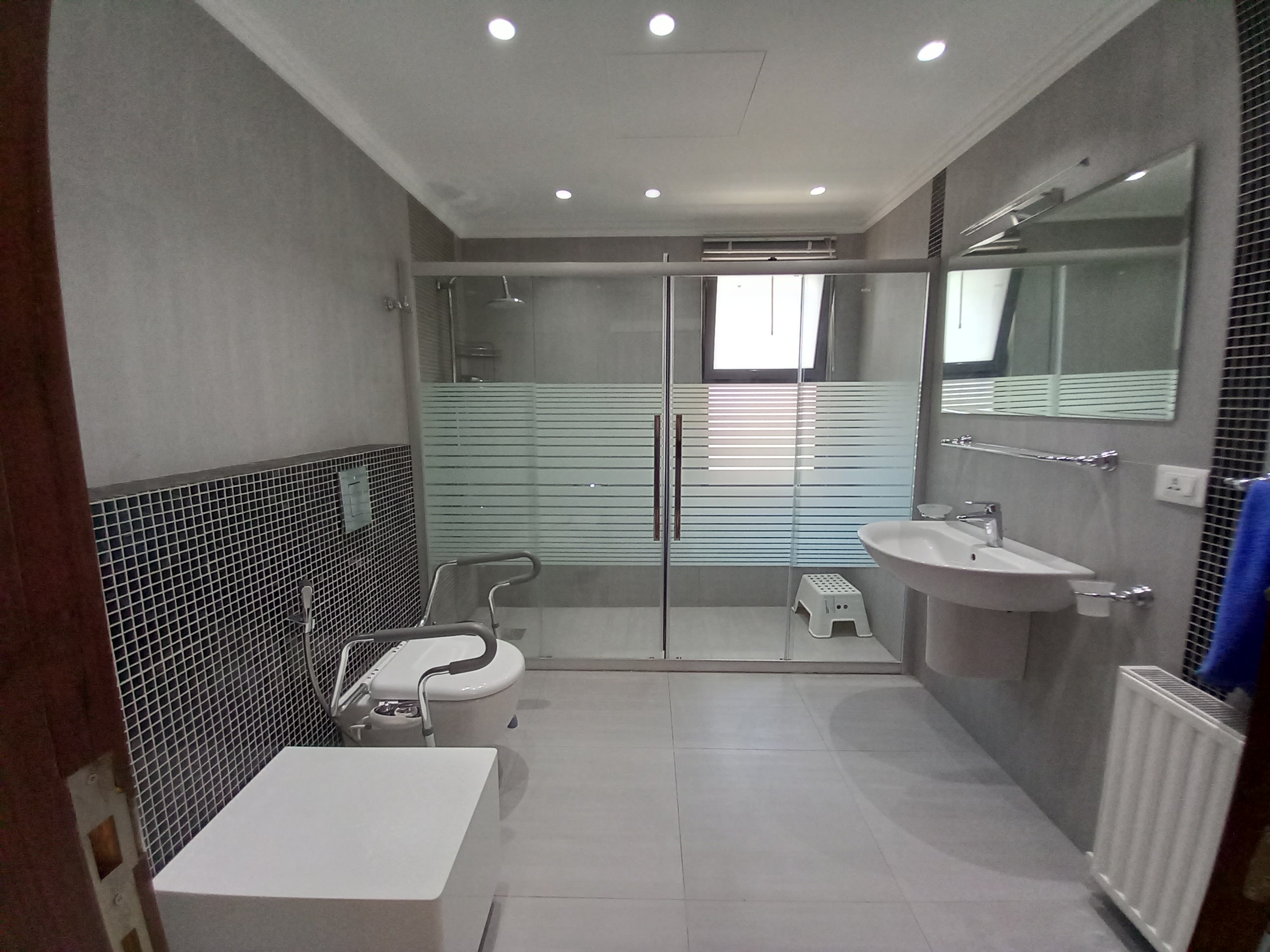 Rooftop Apartment for Rent in a Prime Location – Abdoun. - Property Image 16