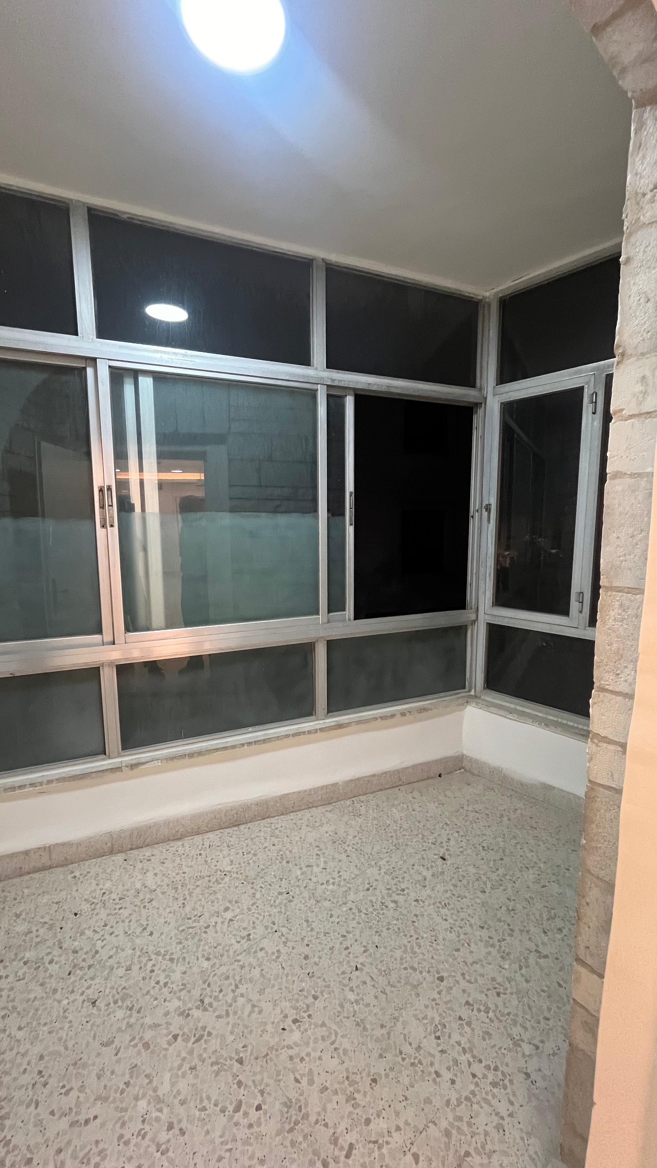 A well-located apartment in a lively area of Shmeisani, available for rent. - Property Image 4