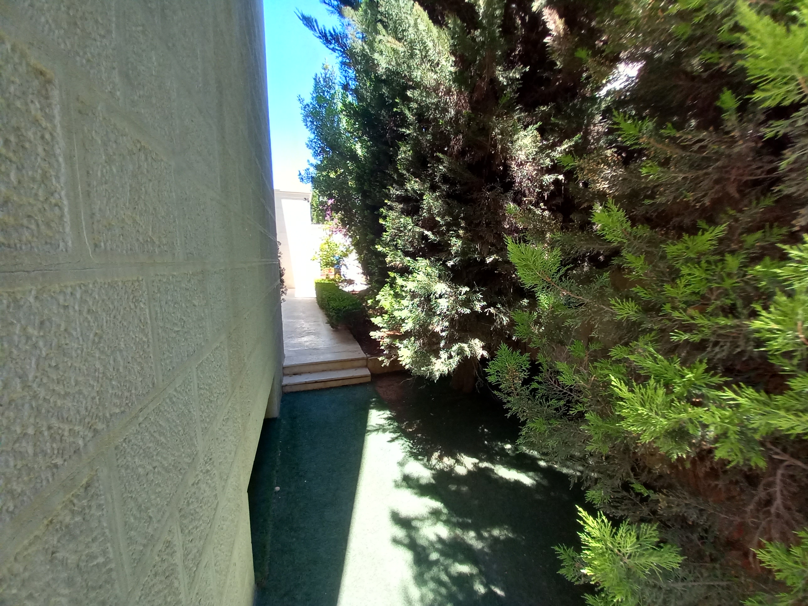 Full-Floor Apartment for Rent – Between Deir Ghbar and Swaifiyeh. - Property Image 4