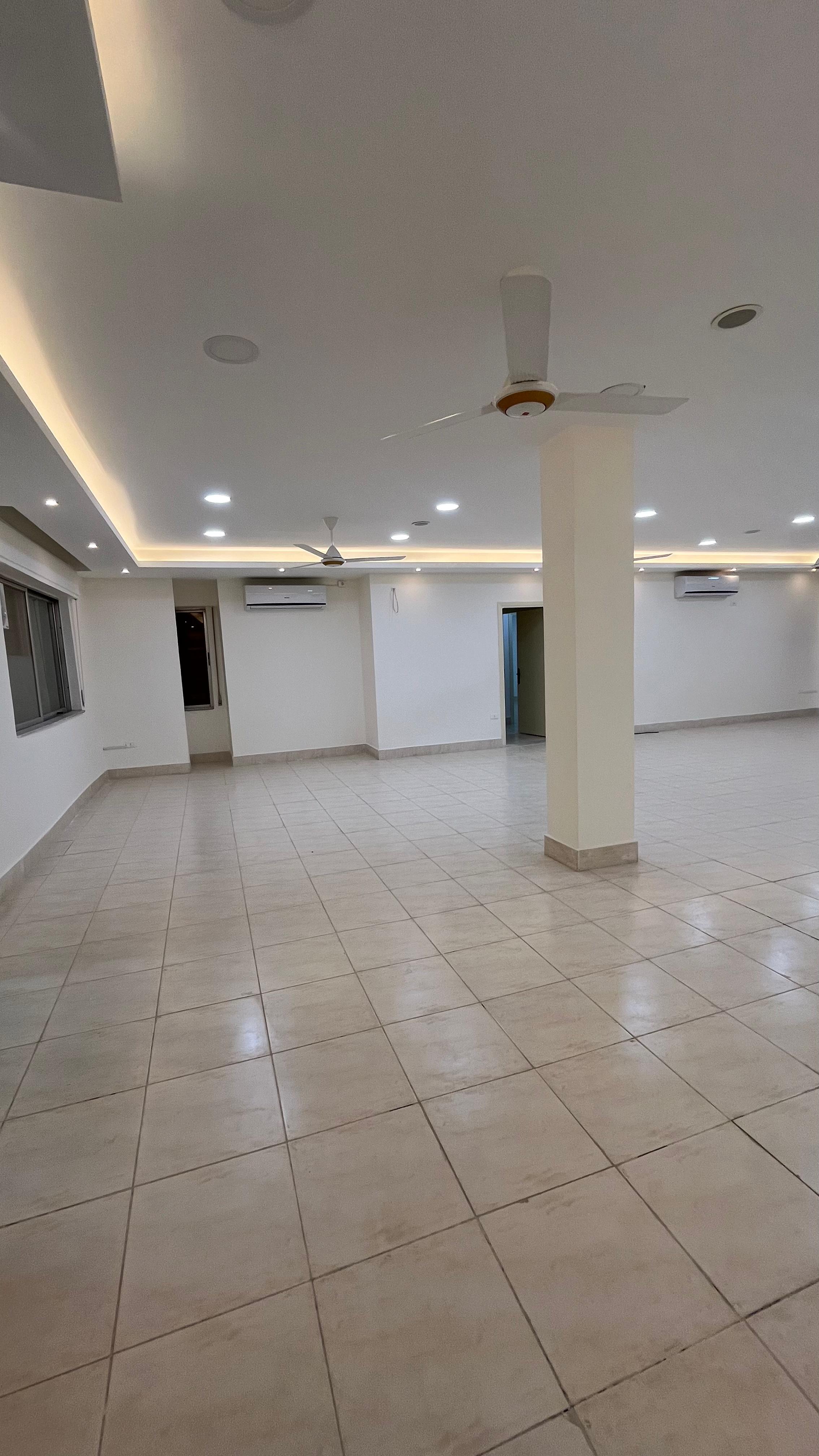 A well-located apartment in a lively area of Shmeisani, available for rent. - Property Image 10