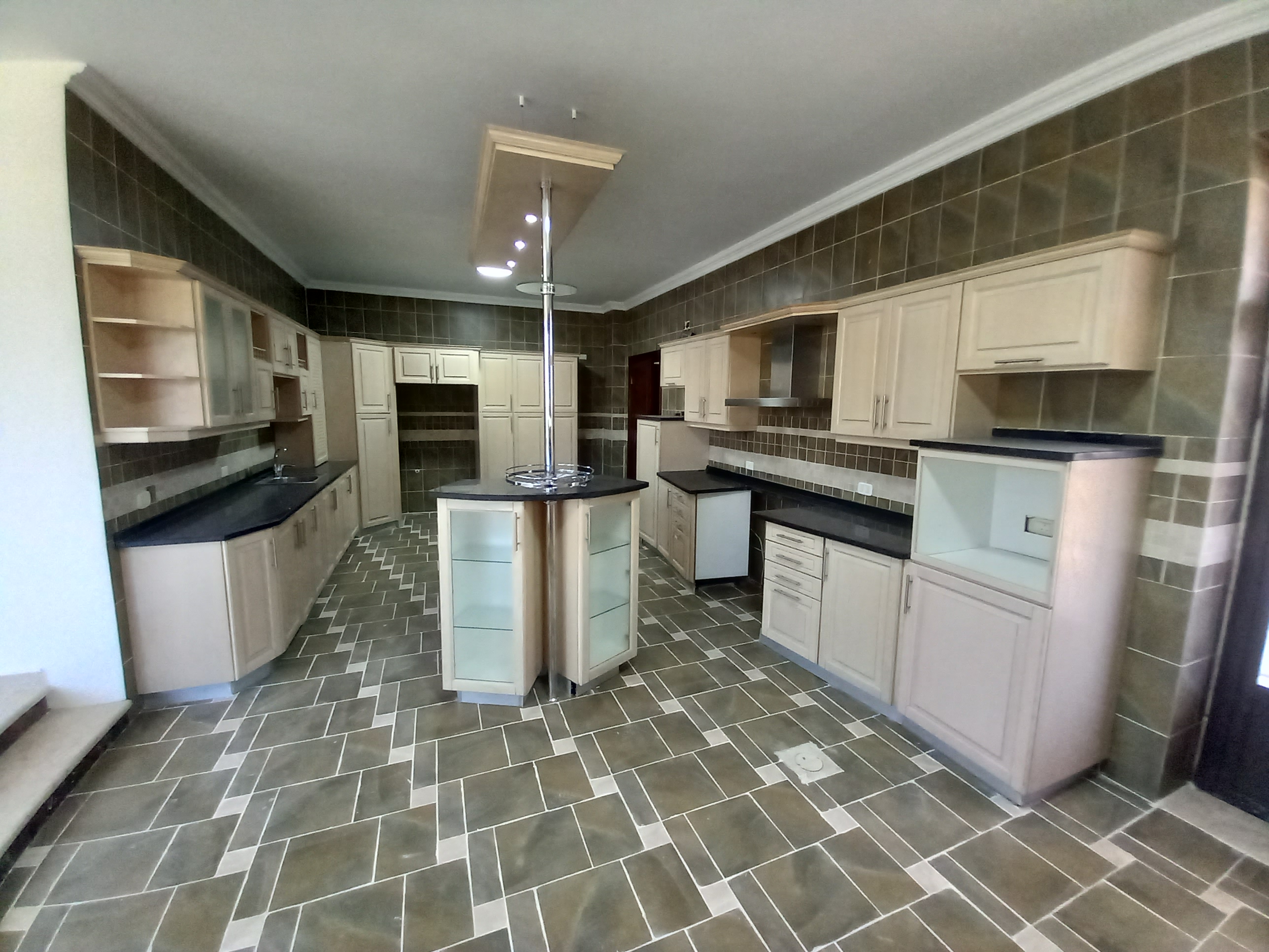 Full-Floor Apartment for Rent – Between Deir Ghbar and Swaifiyeh. - Property Image 11