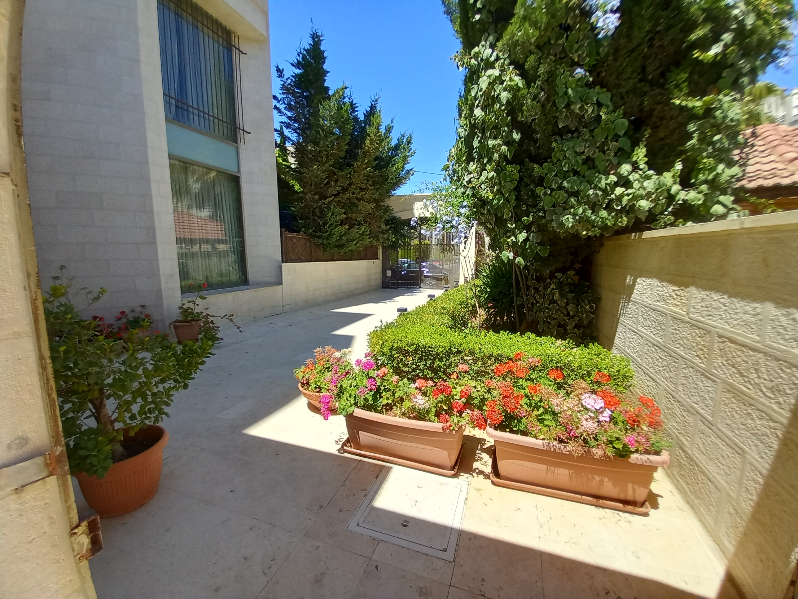 Full-Floor Apartment for Rent – Between Deir Ghbar and Swaifiyeh. - Property Image 5
