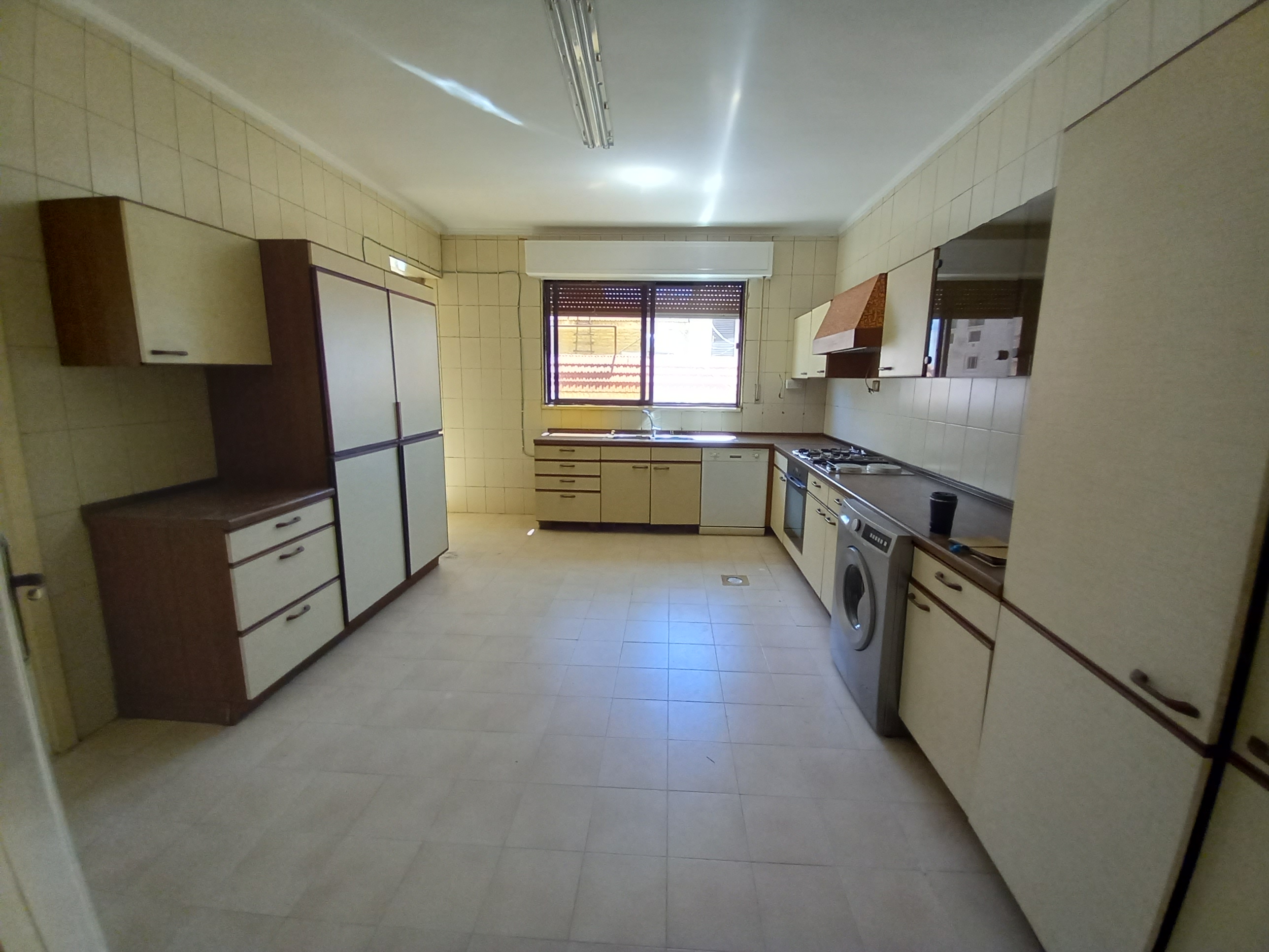 Apartment for Sale in Um Uthaina at a Special Price  - Property Image 3