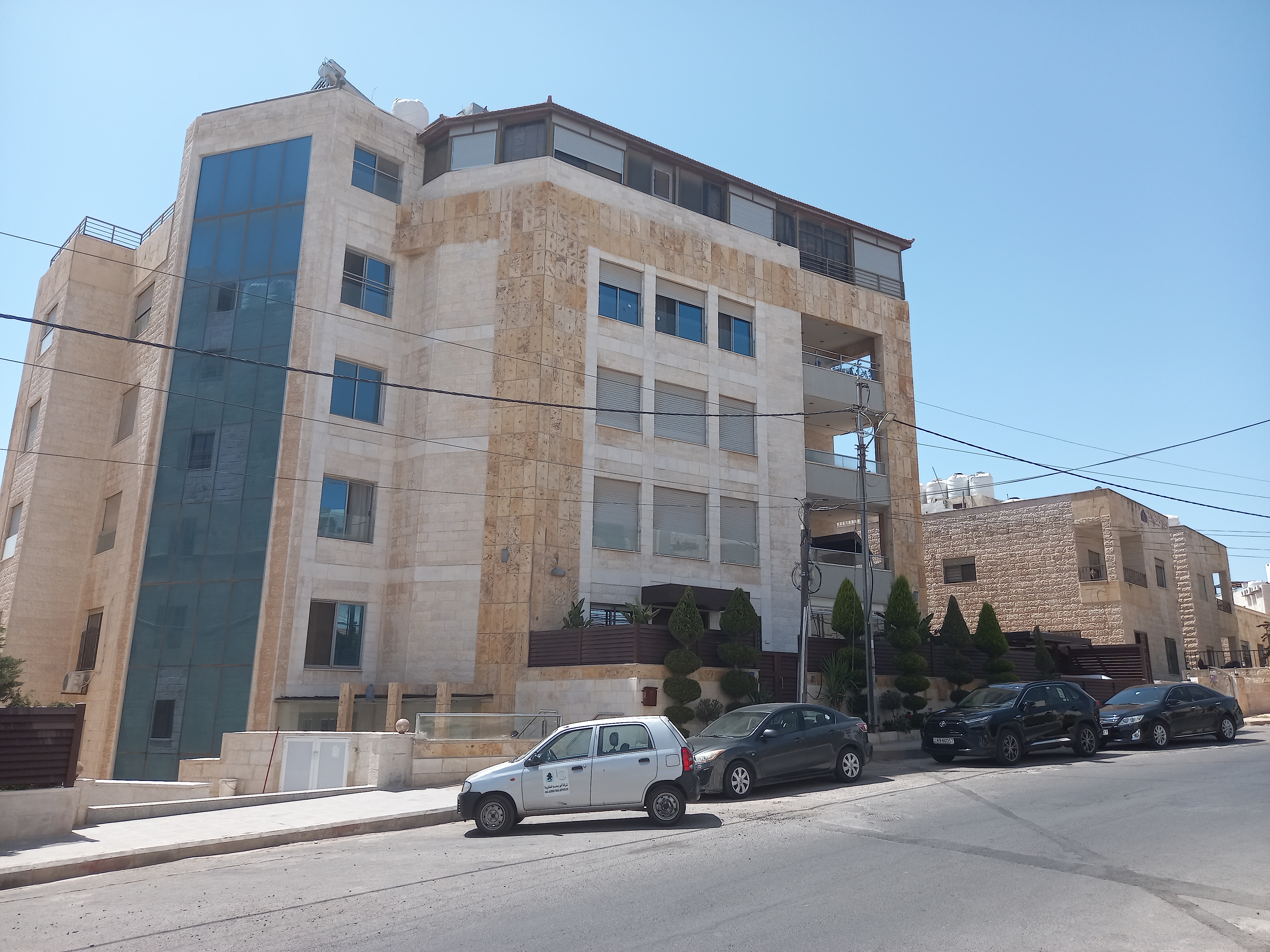 Special Building with attached villa in Althuhair for sale