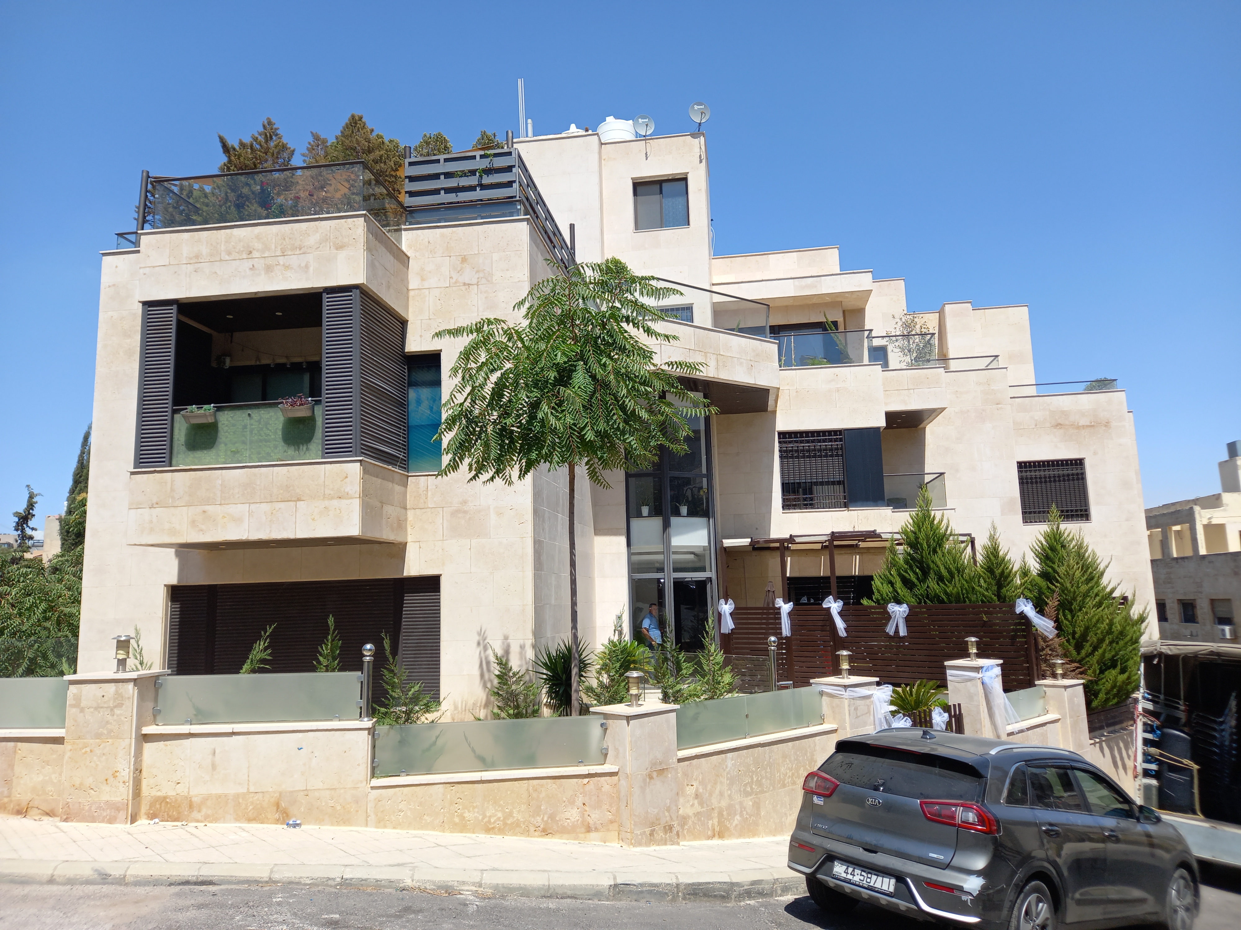 Luxurious Apartment Available For Rent In Abdoun