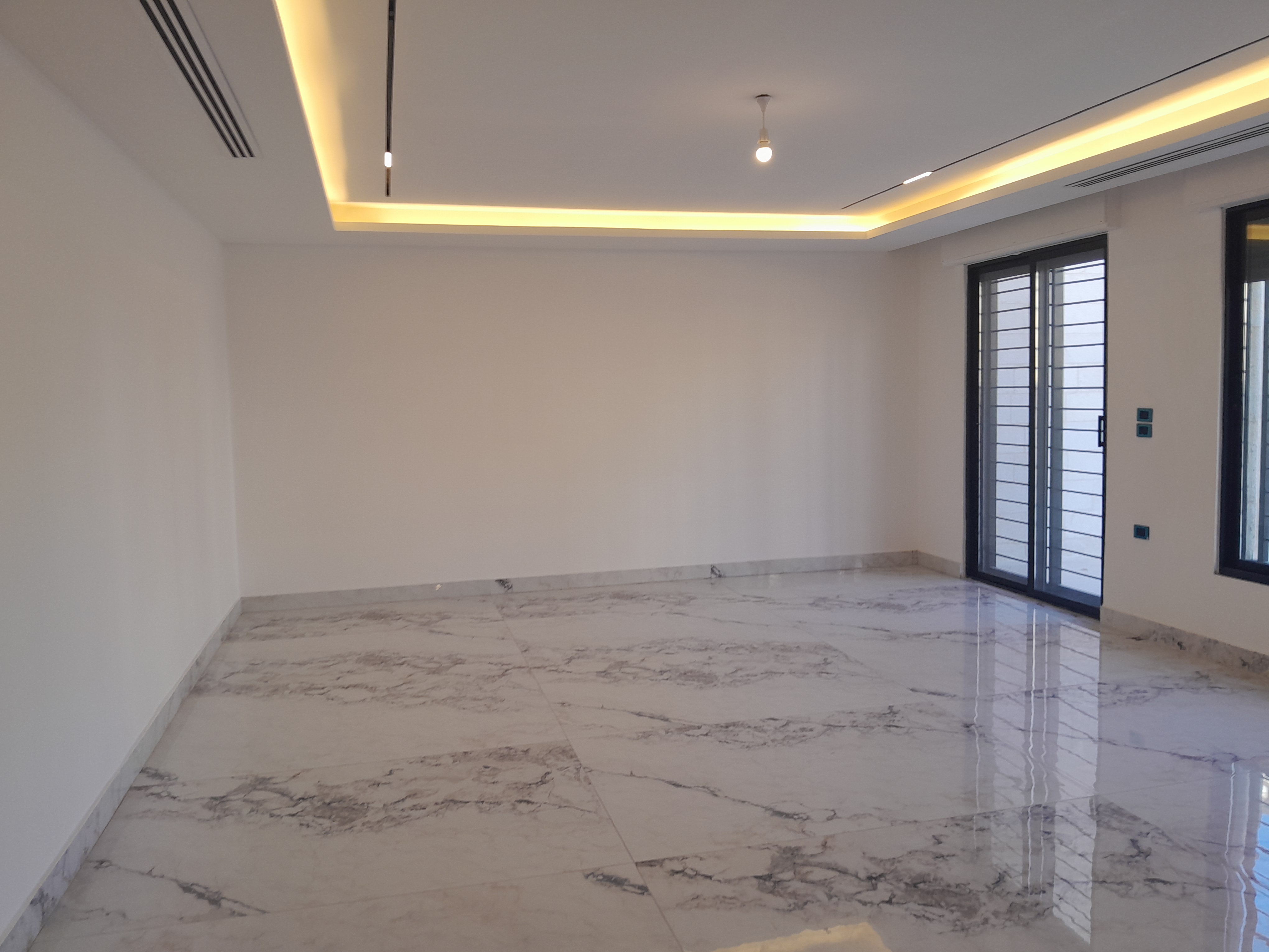 Super Deluxe Apartment For Sale in Dair Ghbar.