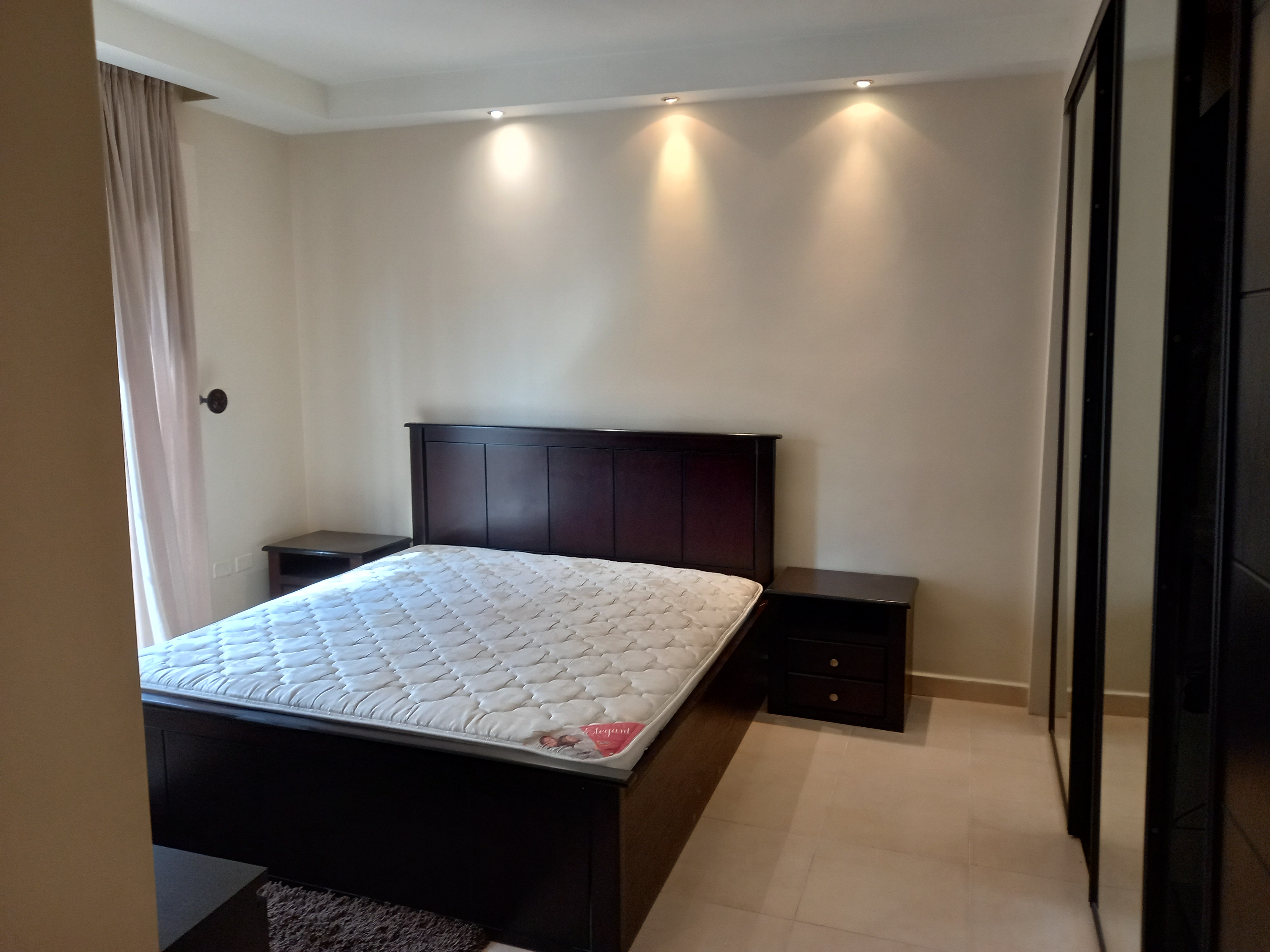 A fourth-floor apartment with a roof, available for rent or sale in Abdoun. - Property Image 7