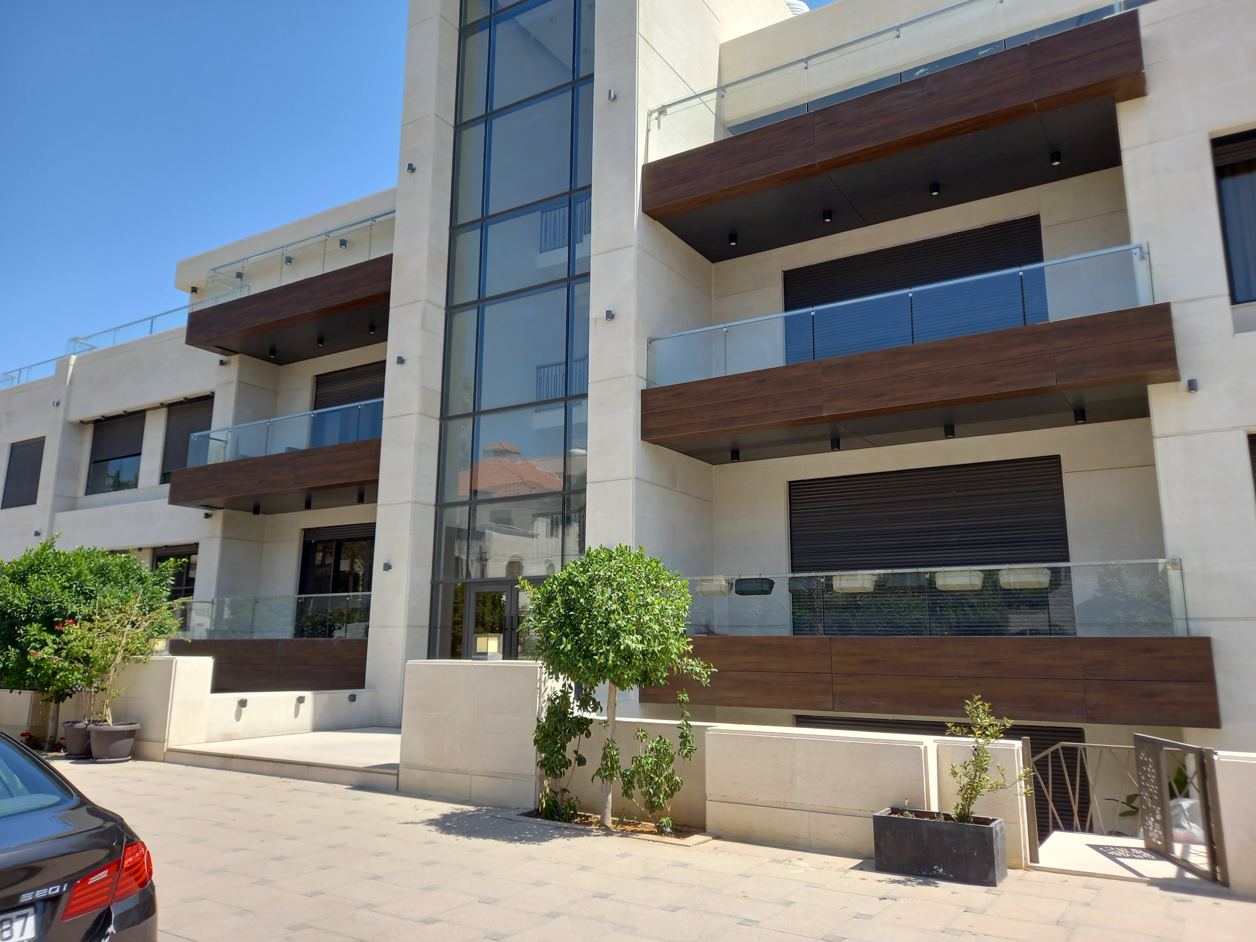 Flat Apartment (Part of A Villa) for Rent in 7th Circle