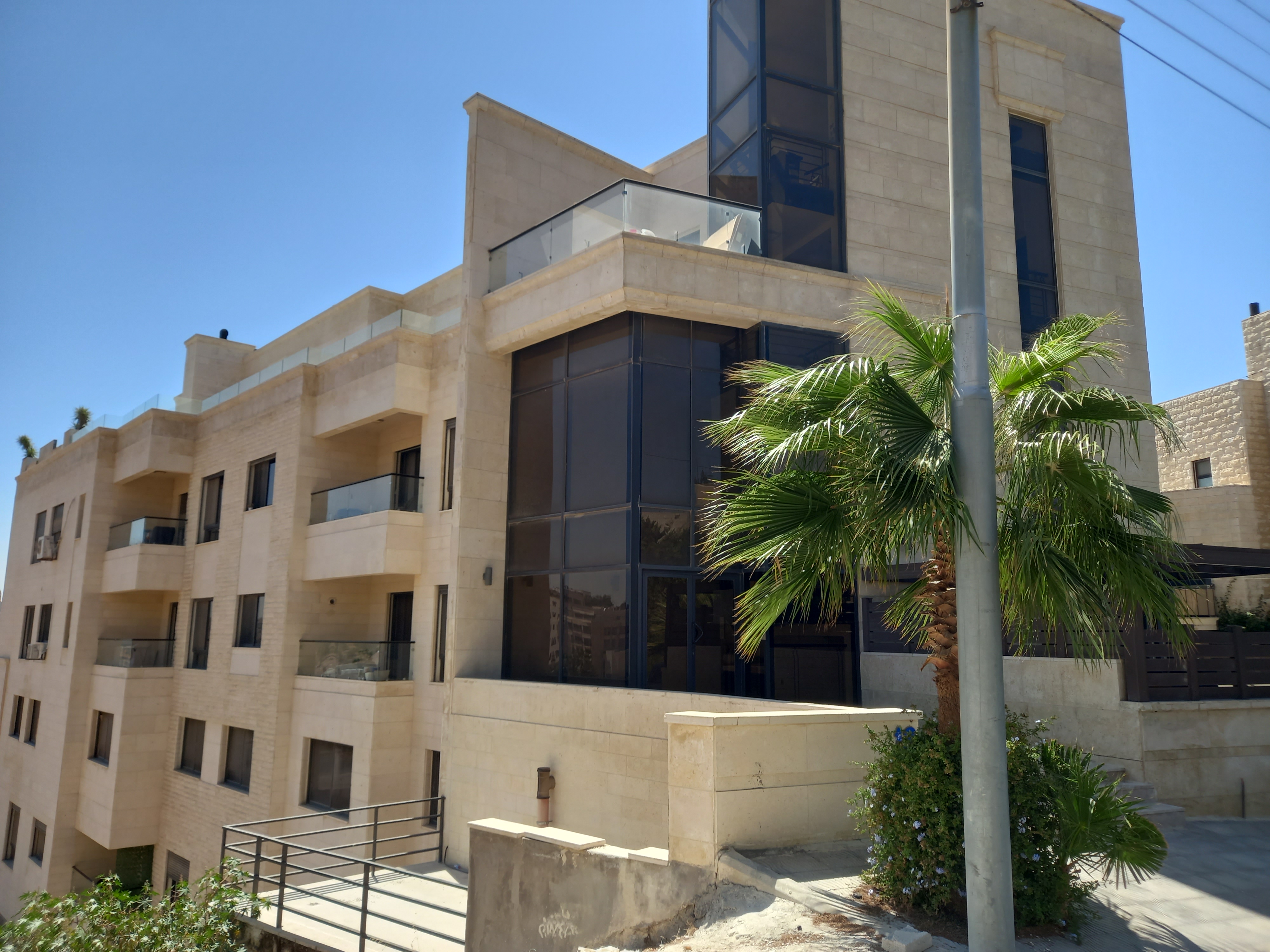 Luxury Furnished villa in Abdoun for rent