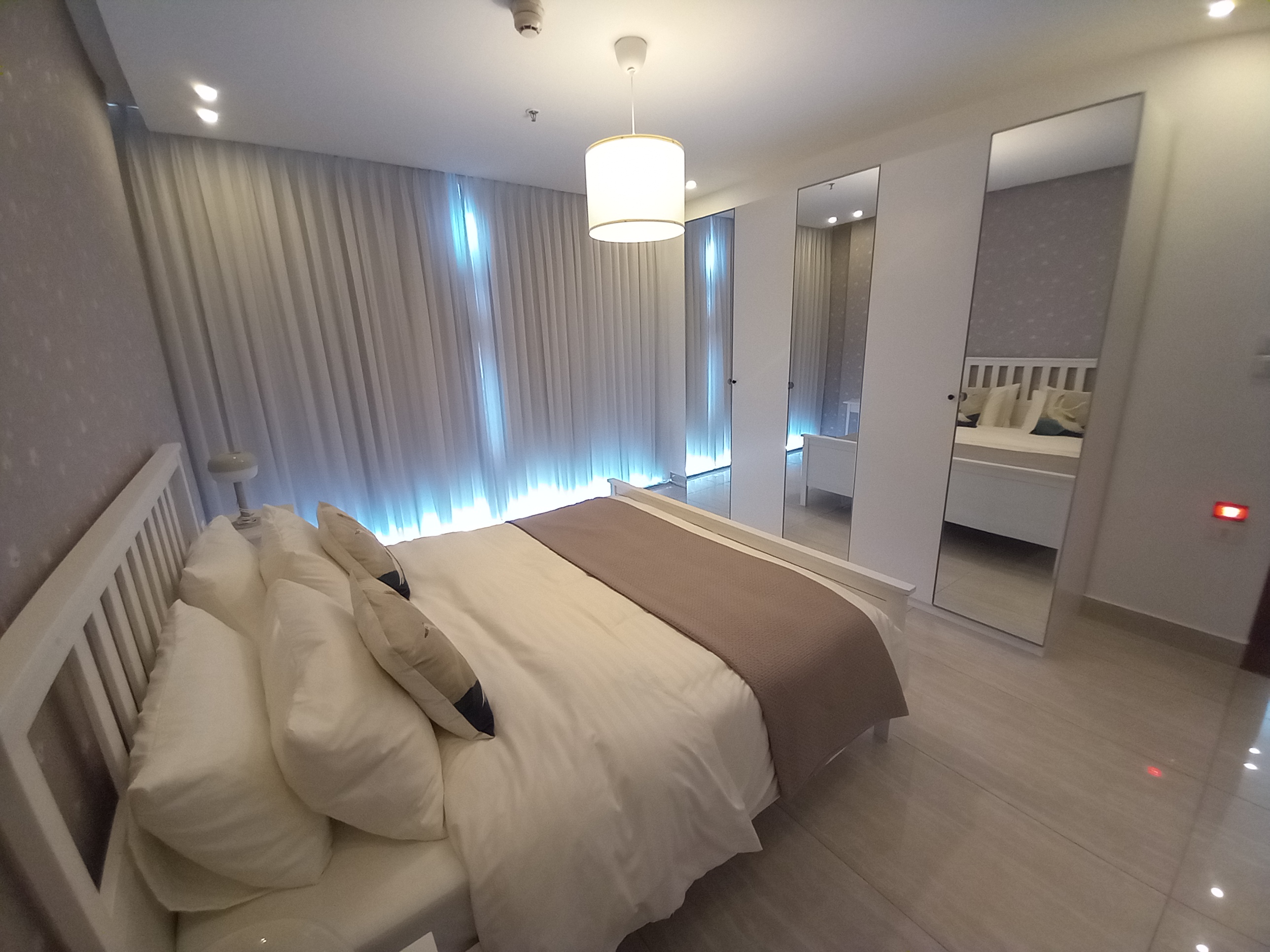 A very luxurious apartment in a prime location in Abdoun, available for rent. - Property Image 6