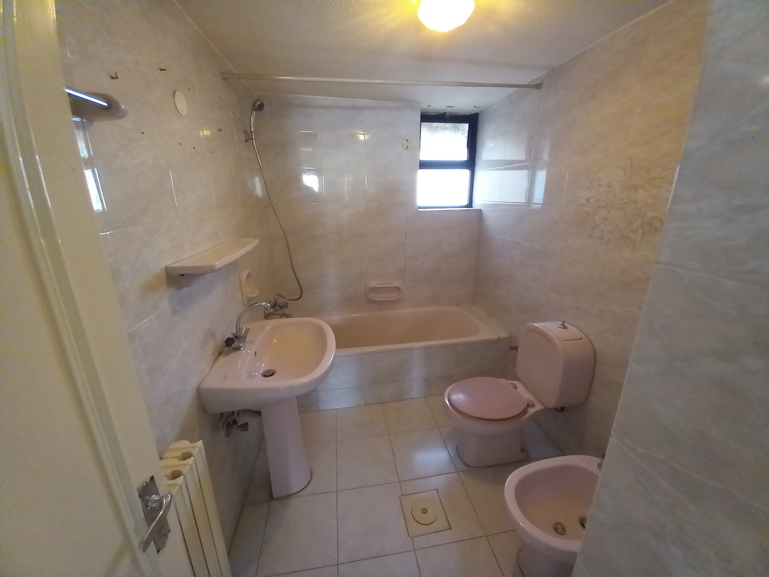 Apartment available for sale at an attractive price in Um Uthaina. - Property Image 8