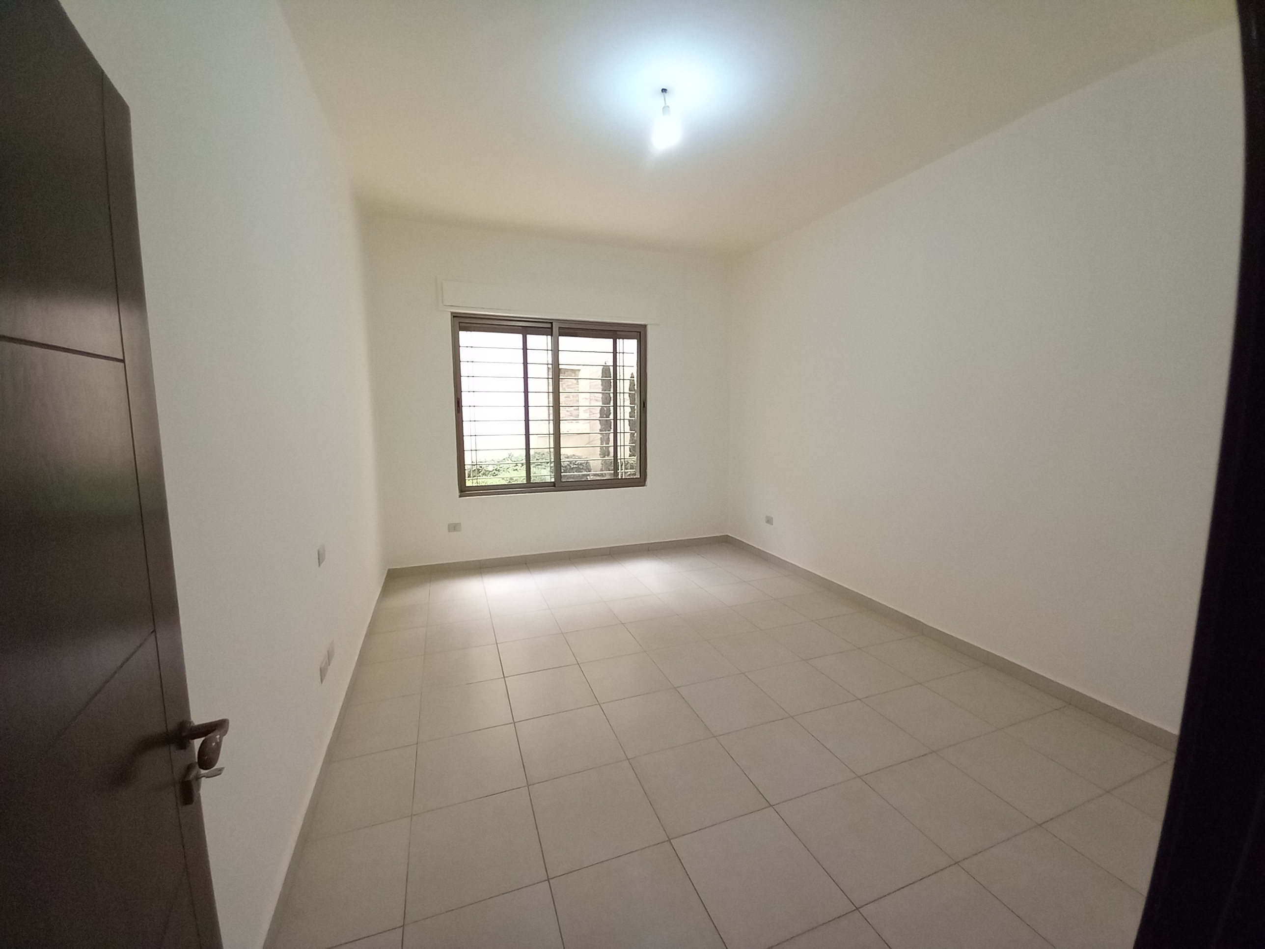 Ground floor apartment available for rent in  Dair Ghbar. - Property Image 6